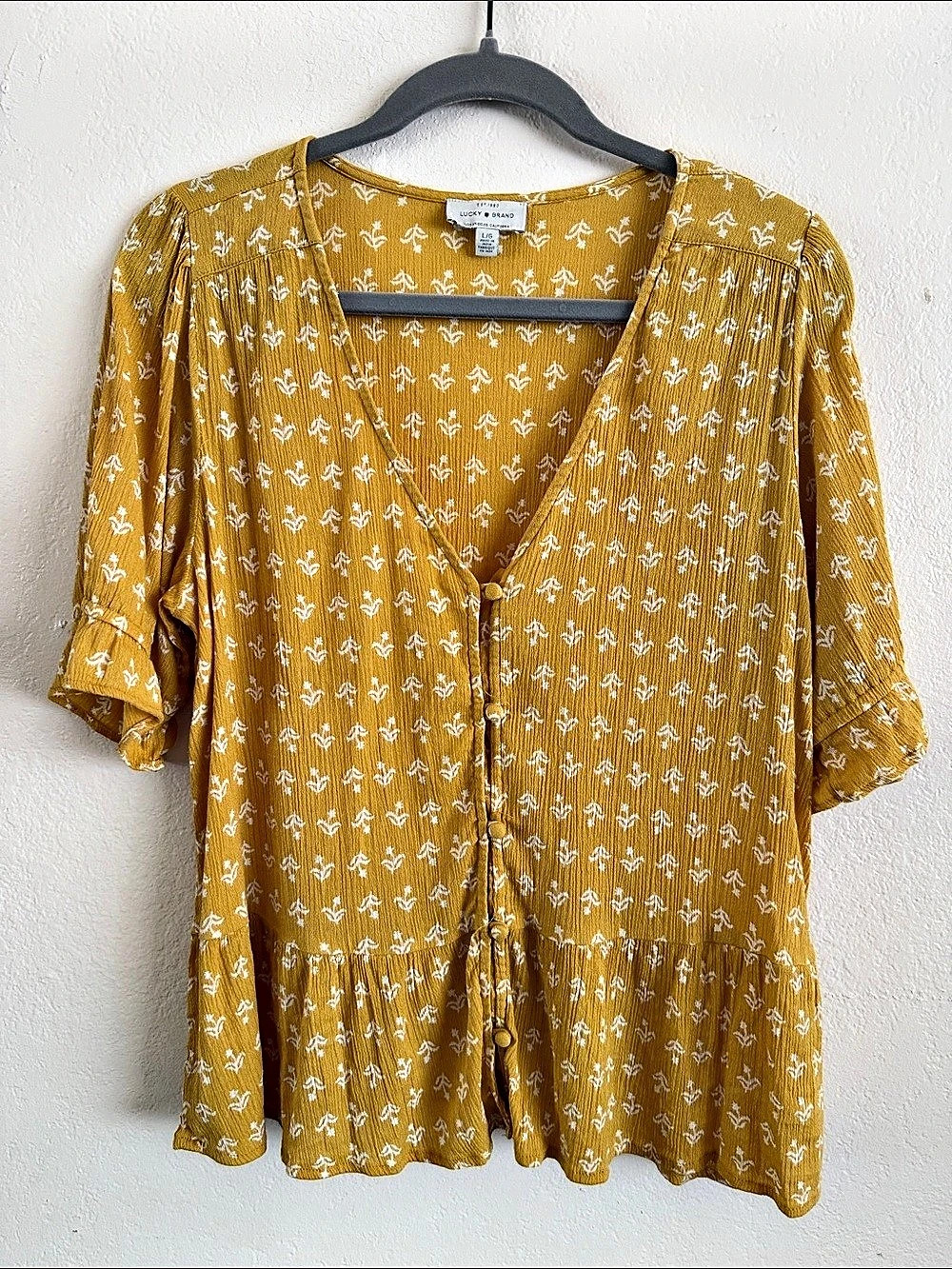 Lucky Brand Floral Blouse in Yellow & White Size Large Like New